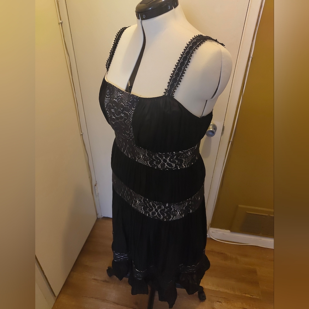 Size 14 'ECI New York' cotton and crochet Lace lined in cream satin/spandex